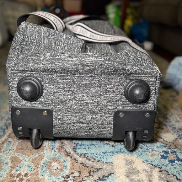 VS Pink Suitcase Duffle bag - Picture 3 of 6